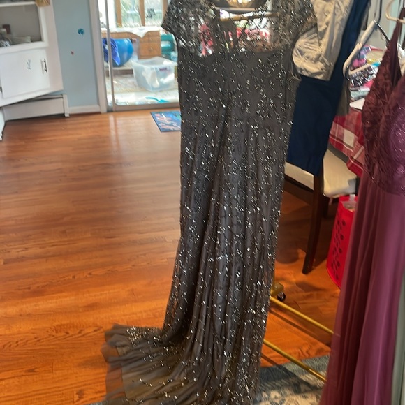 Adrianna Pappell Dark Silver/Charcoal Gray Metallic Beaded Gown - Size 14 - Picture 3 of 6